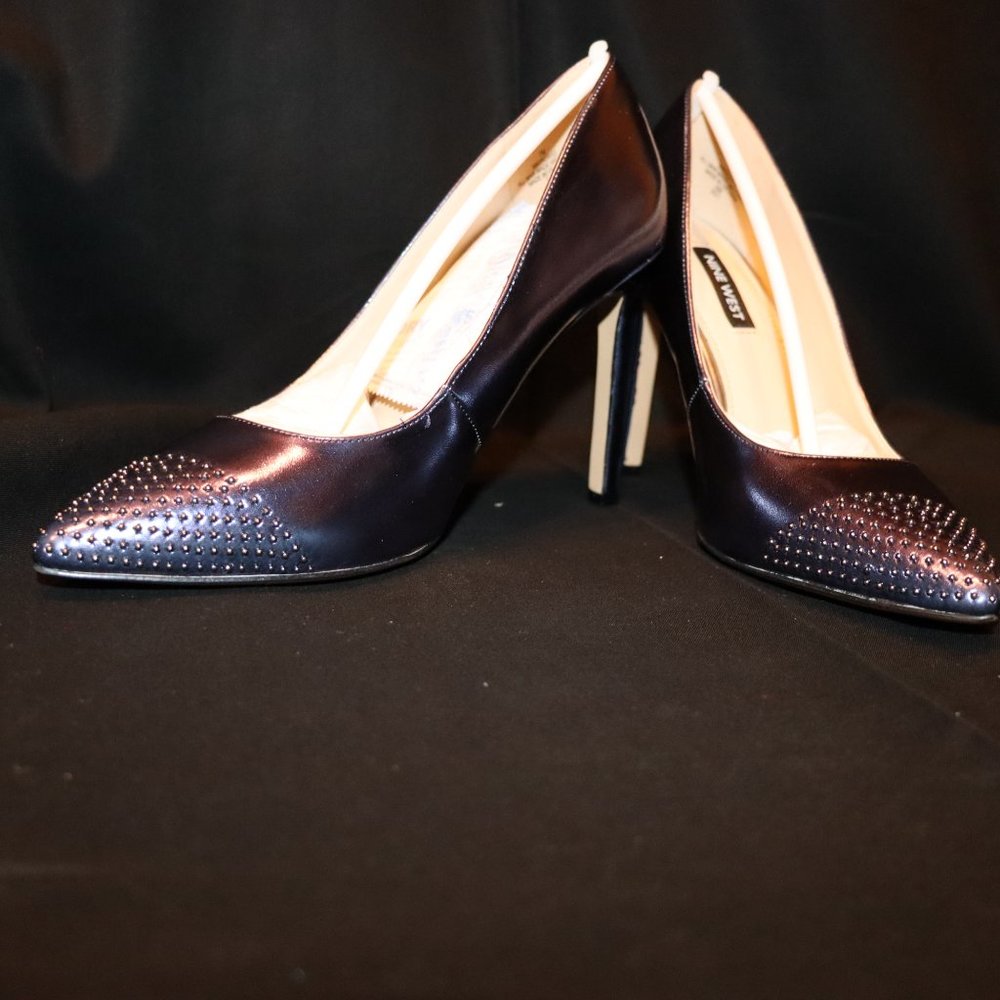 Dark Blue Pointed Toe Studded Pumps
